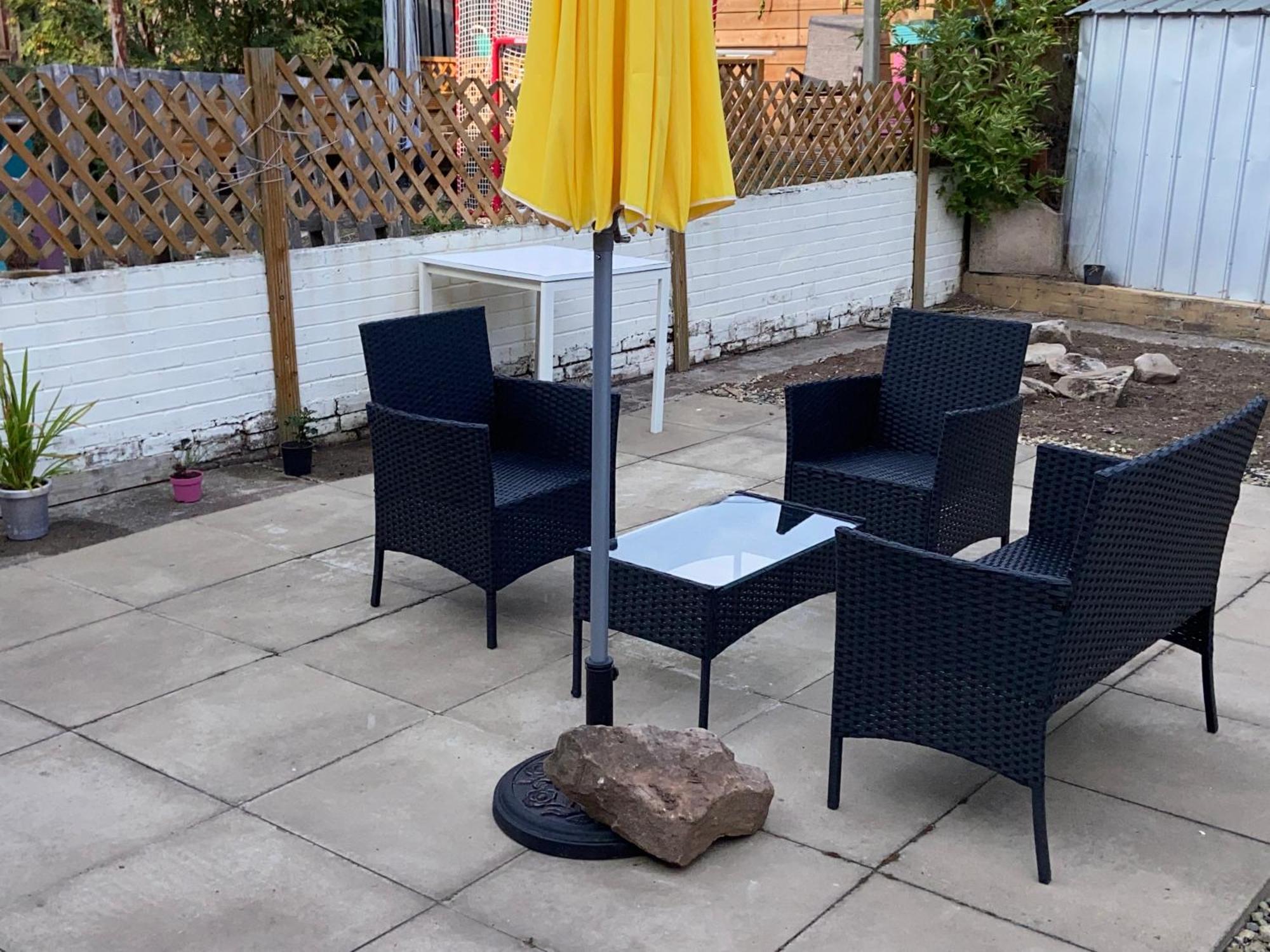 Private Lounge And Double Room Kilwinning Εξωτερικό φωτογραφία